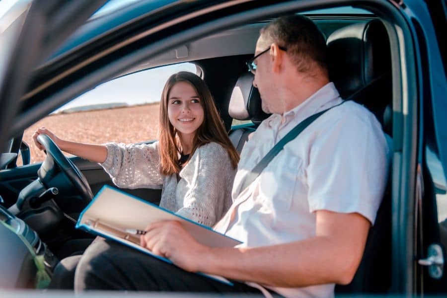 כמה עולה רישיון נהיגה